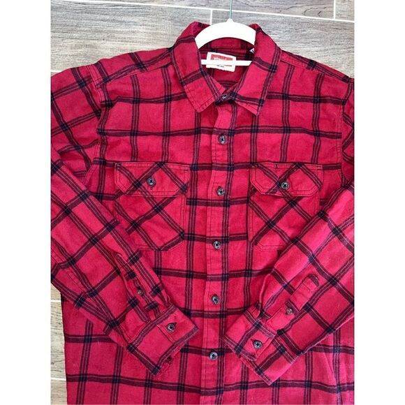 Red Plaid! Wrangler red plaid shirt sz med long sleeve - Picture 16 of 16